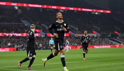 电子游戏-闪耀维拉公园，若昂-佩德罗成为英超历史第8位戴帽的巴西球员